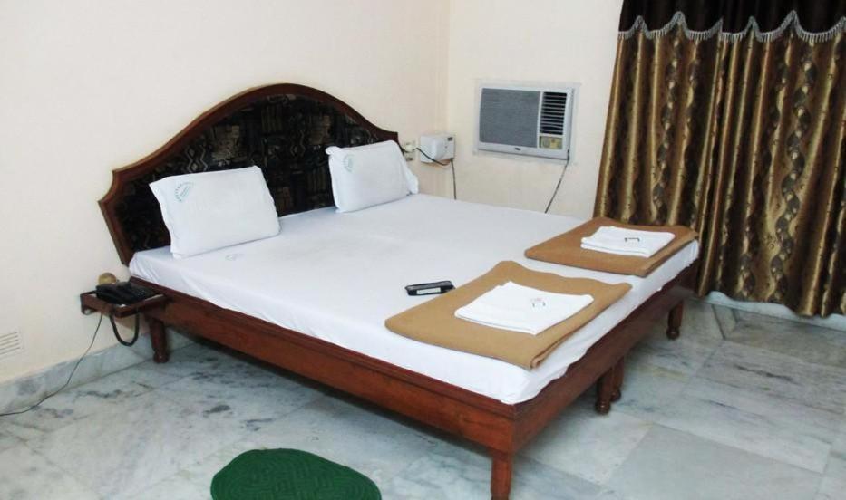 Hotel Geethanjali Residency Bhadrāchalam Eksteriør bilde