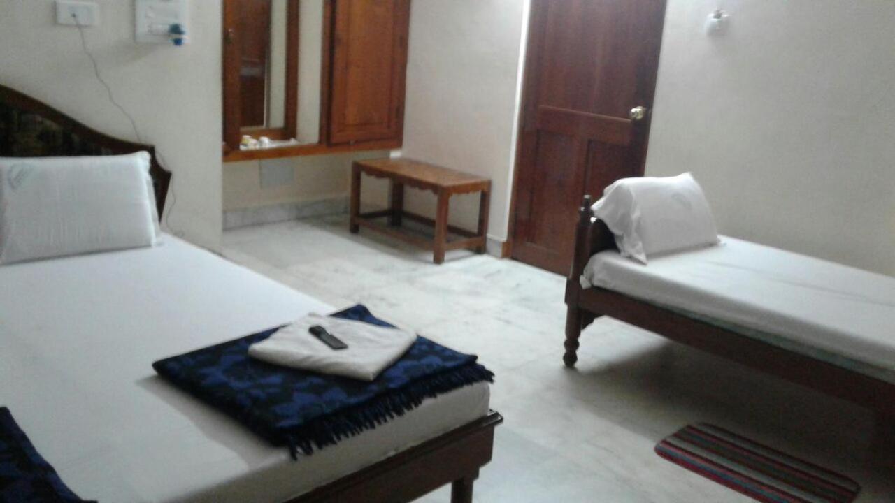 Hotel Geethanjali Residency Bhadrāchalam Eksteriør bilde